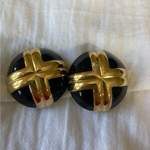 Black Enamel &‎ Gold Tone Vintage Clip on Earrings